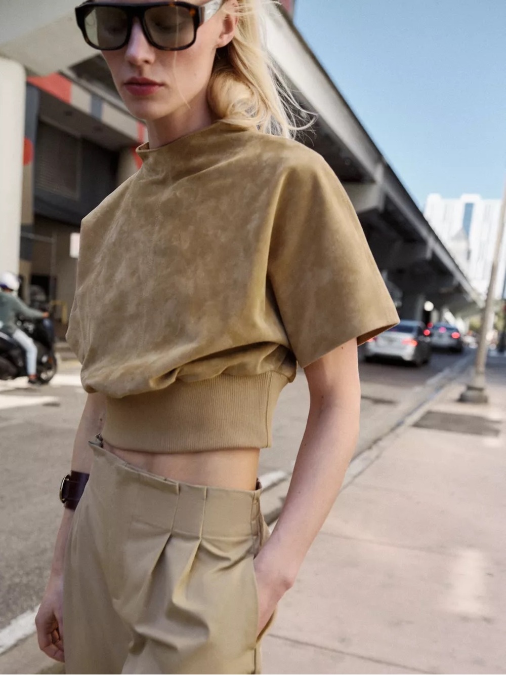 Zara Suede Leather Top High Neck Short Sleeves Snap Button Closure Beige Medium - Picture 1 of 16